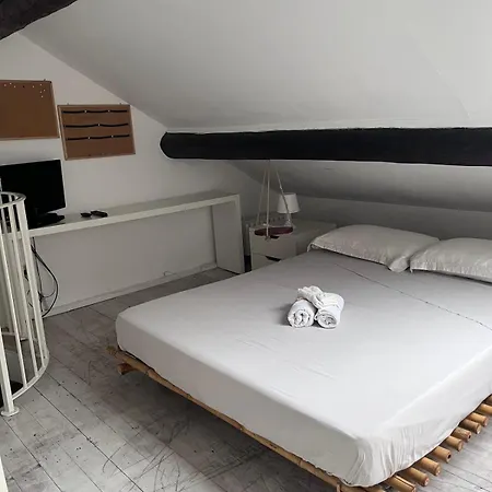Downtown Loft *